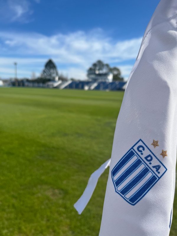 DERROTA DE ARGENTINO COMO LOCAL