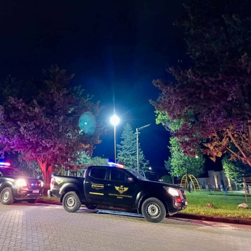 DOS SUJETOS DETENIDOS EN BELL VILLE