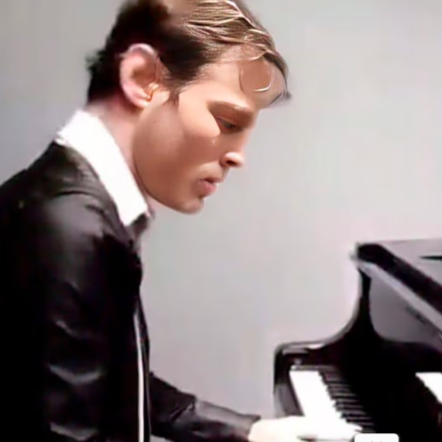 MAZZINI HABL&Oacute; DE SU PRIMERA OBRA LLAMADA: MAESTRO